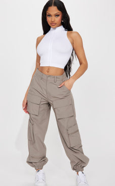 WOMEN’S CARGO PANTS
