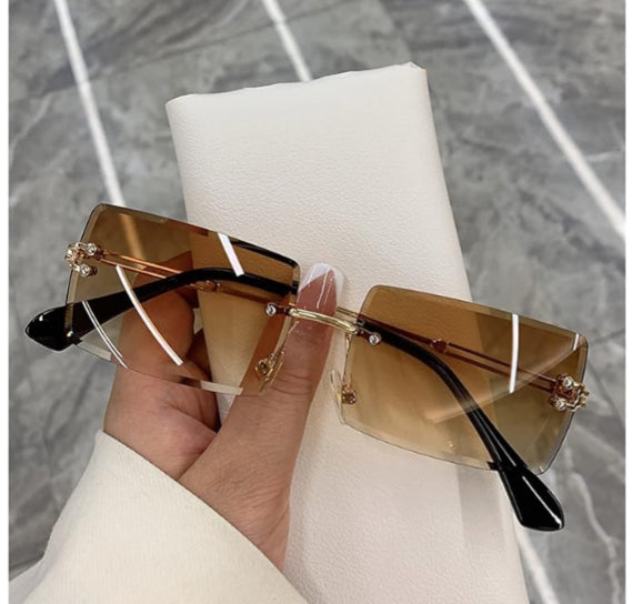 Vogue WOMEN’S Rimless/Vintage Sunglasses