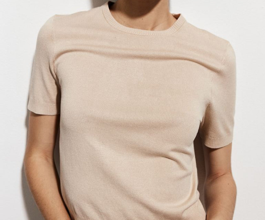 Vogue Women’s Slim Fit Knitted T-Shirt (tan)