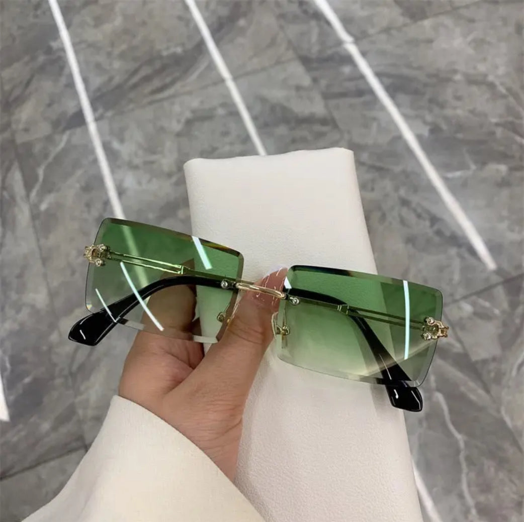 Vogue WOMEN’S Rimless/Vintage Sunglasses