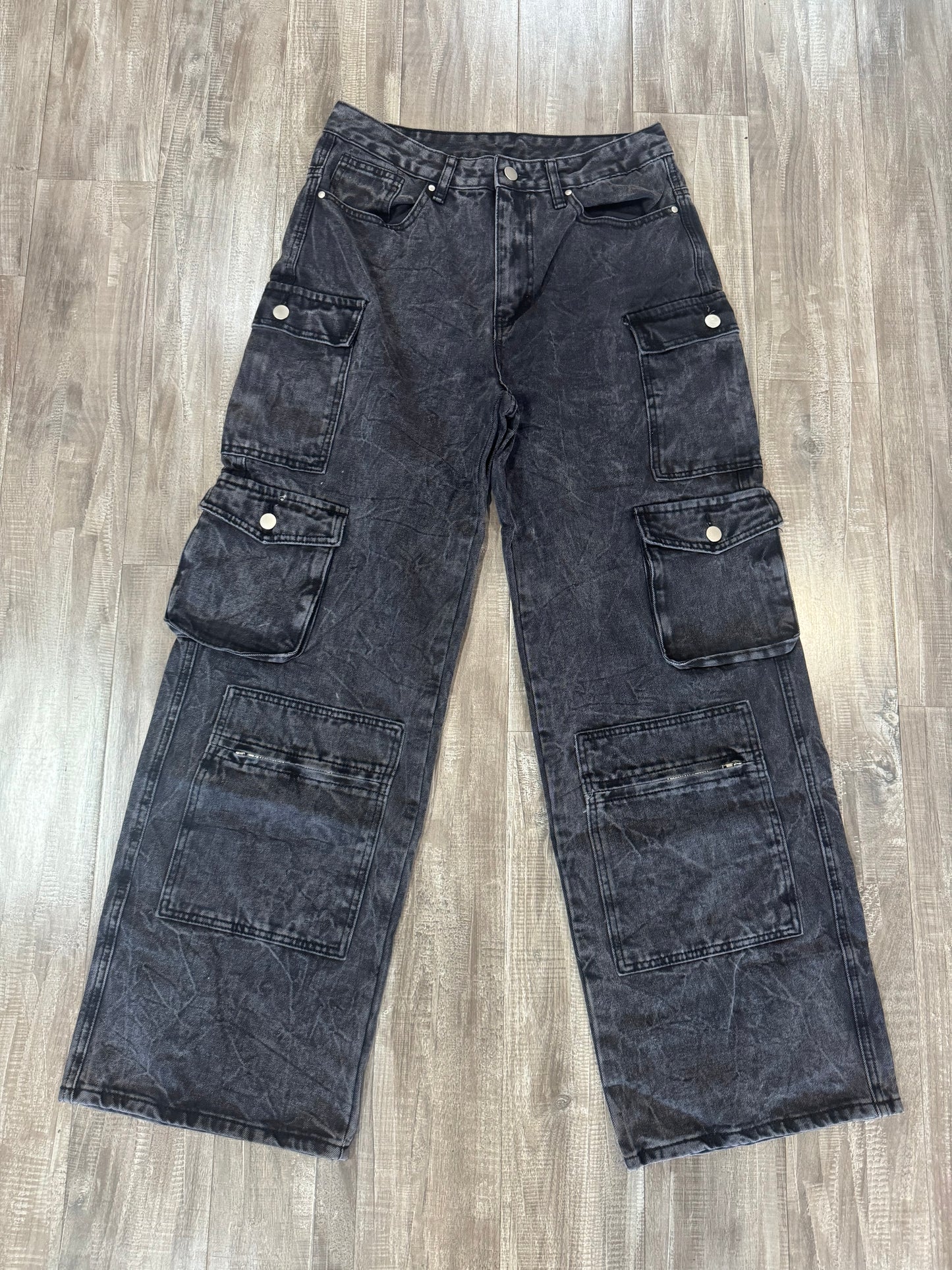Vogue Women’s Cargo Jeans (black)
