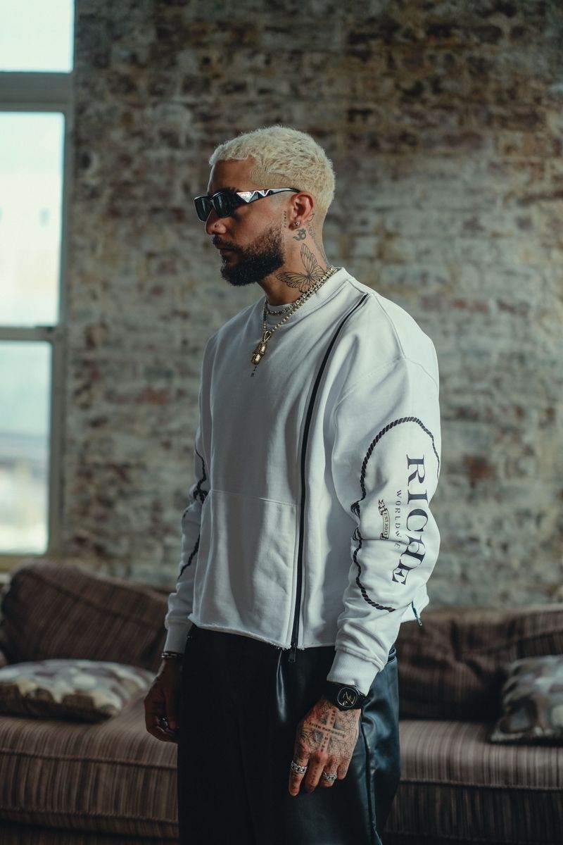 VIERICHE Mixmatch Logo Crew Sweater (white)