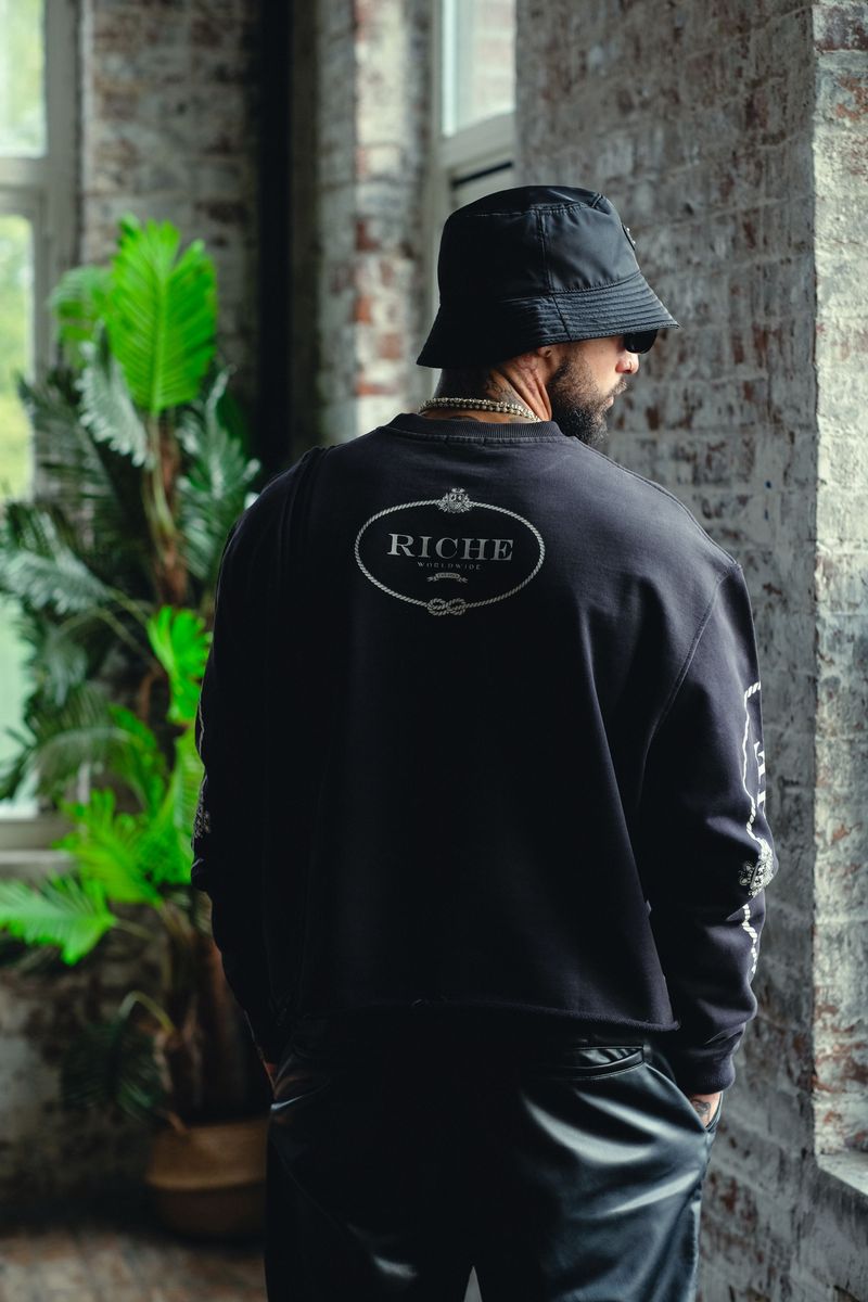 VIERICHE Mixmatch Logo Crew Sweater (black)