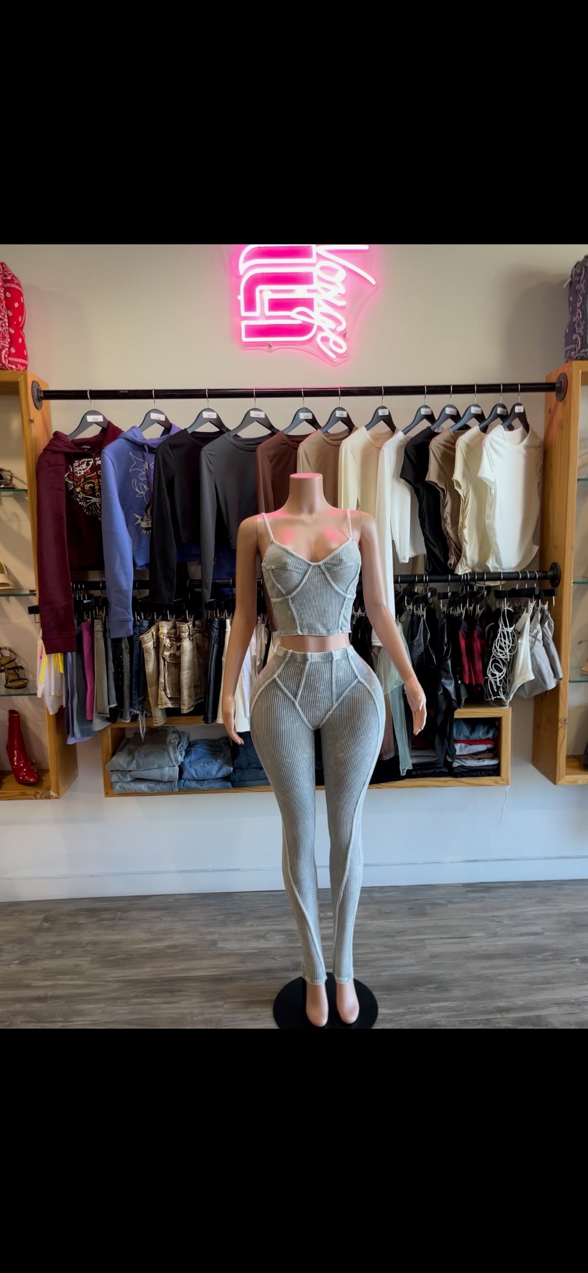 WOMEN’S Grey Legging Set