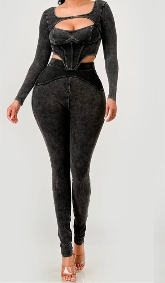 Vogue WOMEN’S Black Legging Set