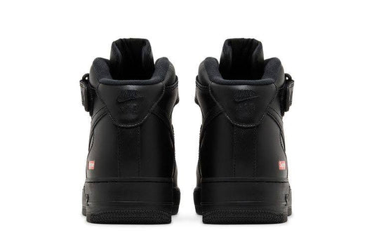Supreme Air Force 1 Mid ‘Black’