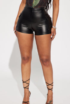 WOMEN’S Time Booty Short - Black