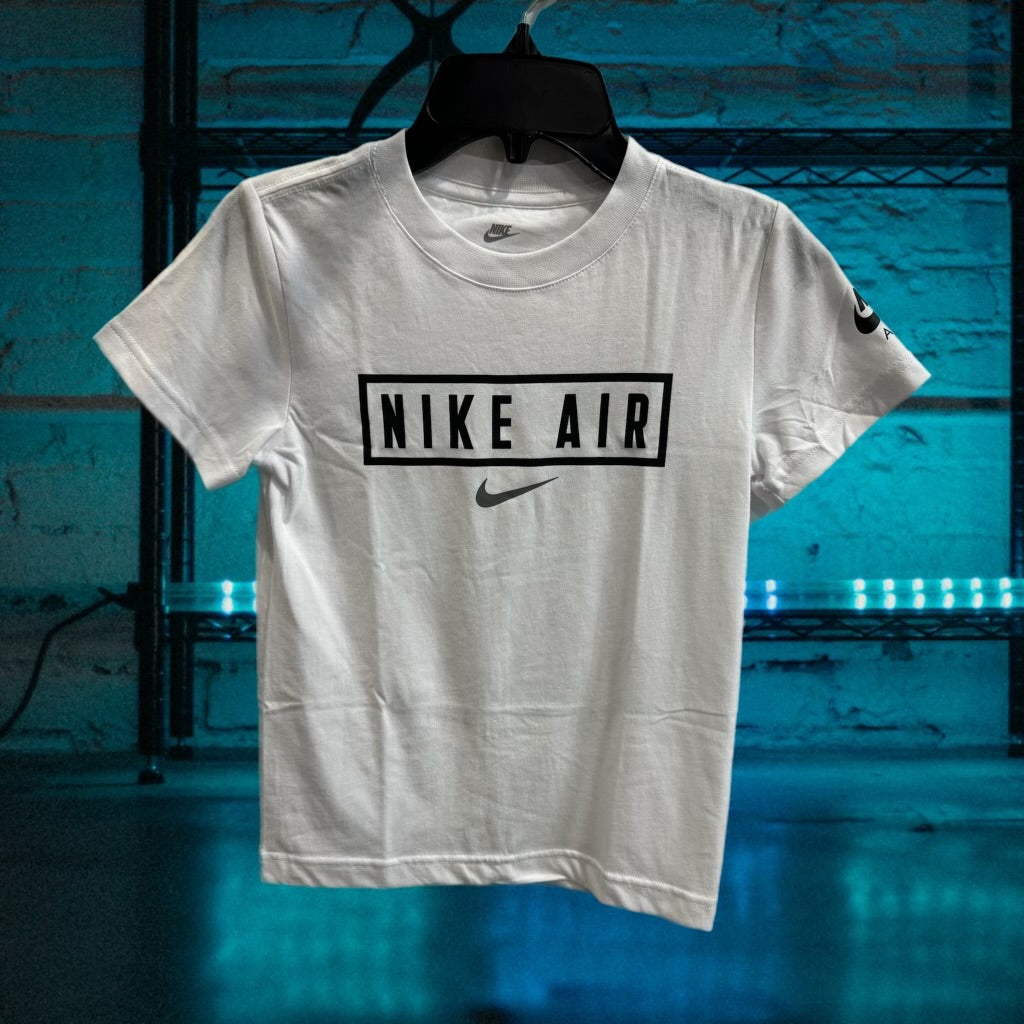 BOYS WHITE “NIKE AIR CHECK” TEE