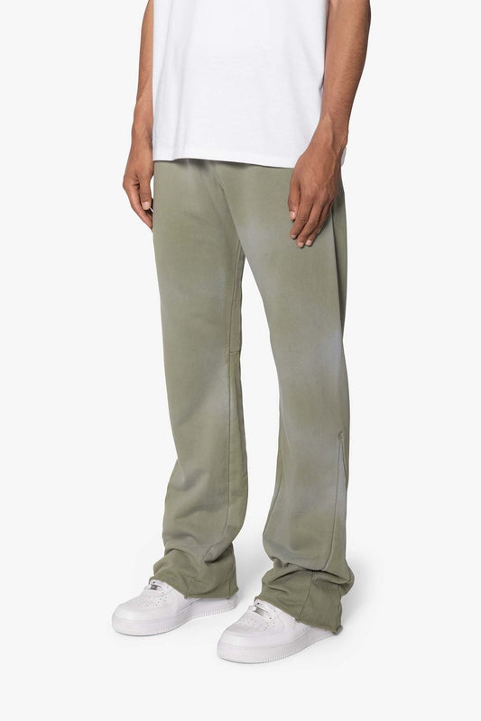 MNML Faded Bootcut Sweatpants (olive)