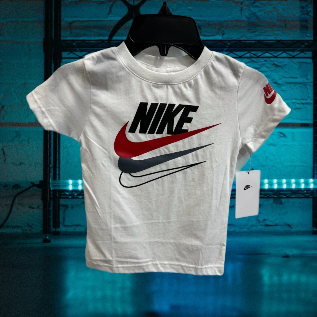 BOYS WHITE “NIKE” TEE