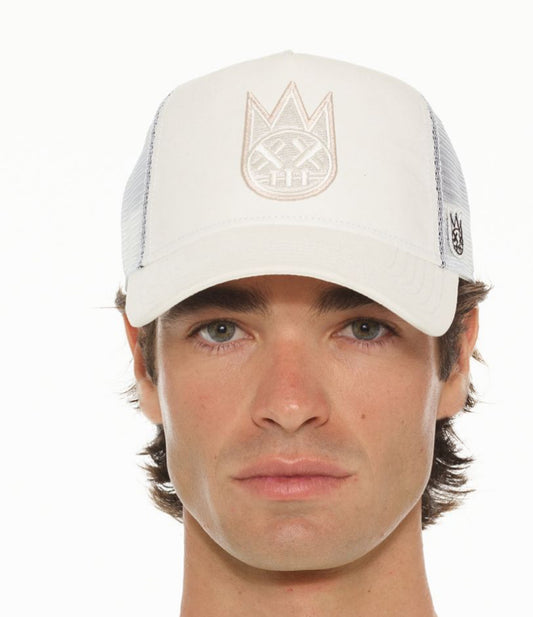 CULT CLEAN LOGO MESH BACK TRUCKER HAT