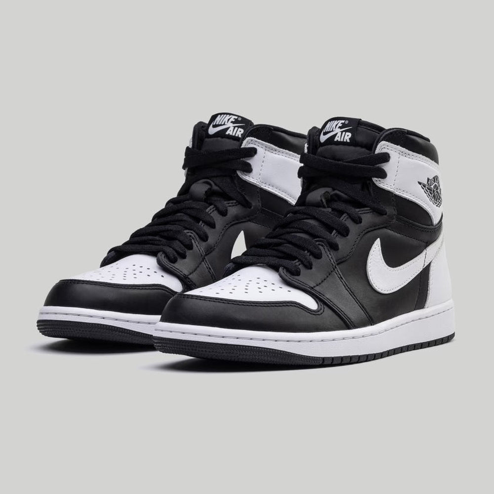 AIR JORDAN 1 HIGH OG “BLACK/WHITE”