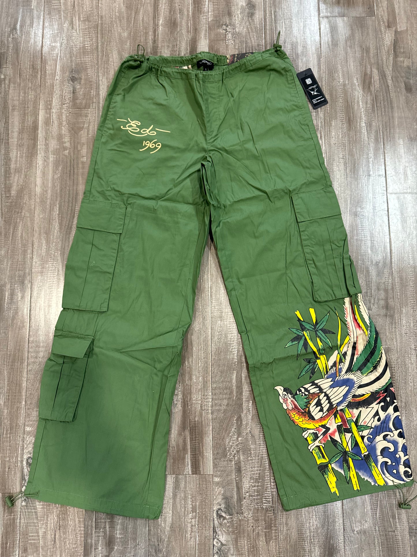 ED HARDY PEACOCK CARGO PANTS (ARMY GREEN)